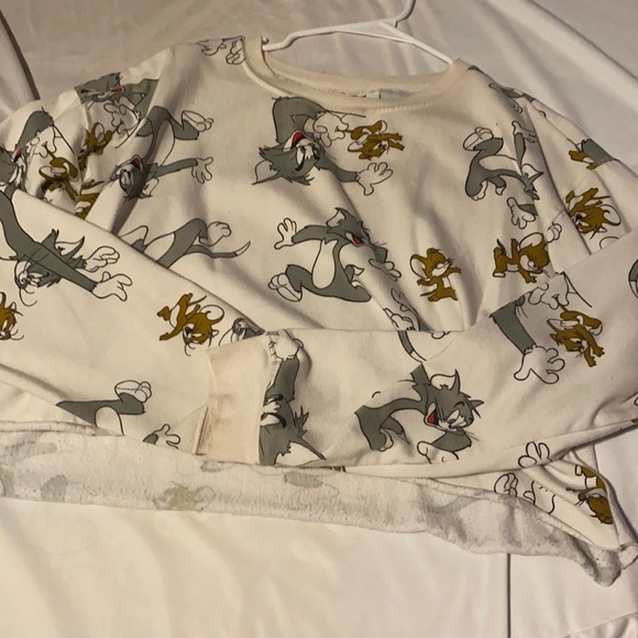 Tom & Jerry Crop Top Sweater - Picture 1 of 10